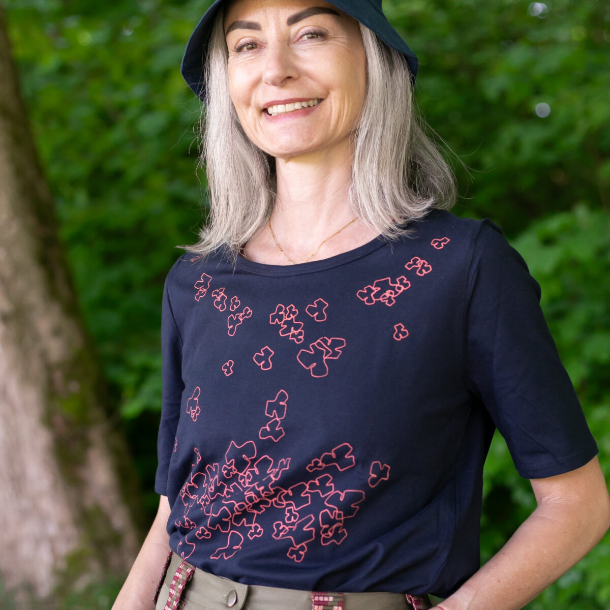 T-Shirt aus Biobaumwolle in Nachtblau